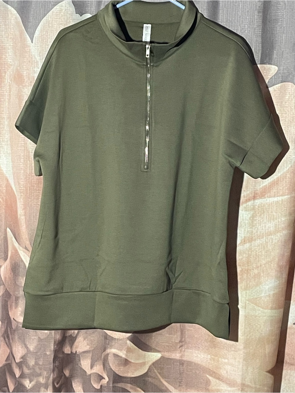 Women’s Olive Green Short Sleeve Half-Zip Top and bottoms
